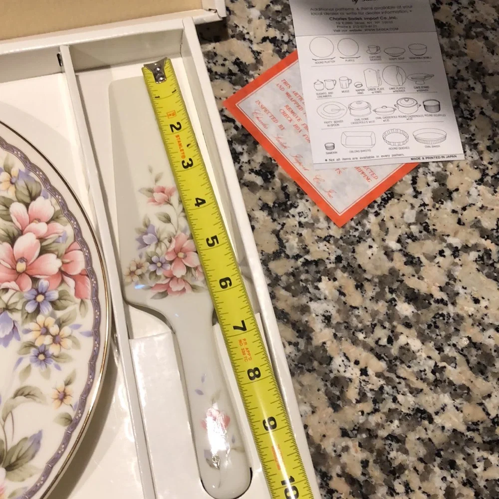Andrea Sadek Porcelain Cake Plate & Server Gift Boxed
